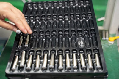 Prijs van oplaadbare lithiumbatterijen zal duurder zijn dan gewone batterijen?